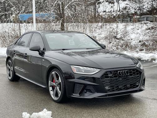 2023 Audi A4 45 S line Premium Plus