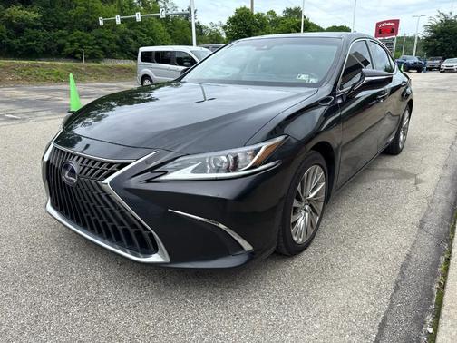 Caviar 2022 Lexus ES 300h Luxury