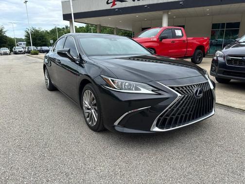 Caviar 2022 Lexus ES 300h Luxury