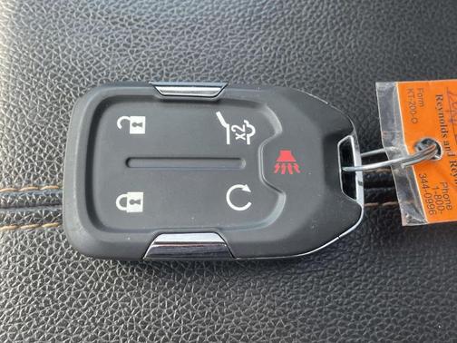 Desert Sand Metallic 2022 GMC Terrain AT4