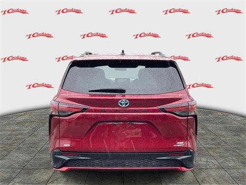 2021 Toyota Sienna XSE 7 Passenger