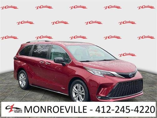 2021 Toyota Sienna XSE 7 Passenger