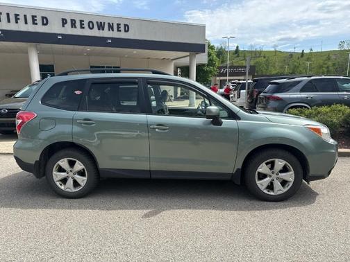 Jasmine Green Metallic 2015 Subaru Forester 2.5i Premium