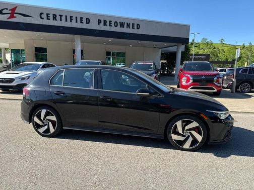 Mythos Black Metallic 2024 Volkswagen Golf GTI 2.0T S