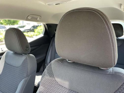 Mosaic Black Metallic 2023 Chevrolet Bolt EUV LT