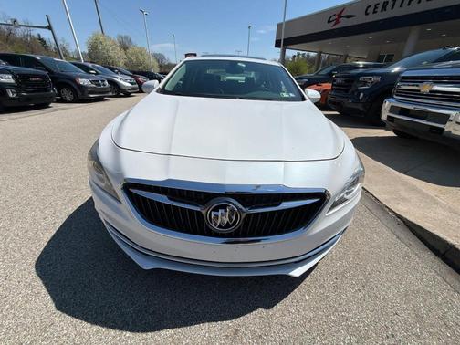 2018 Buick LaCrosse Essence