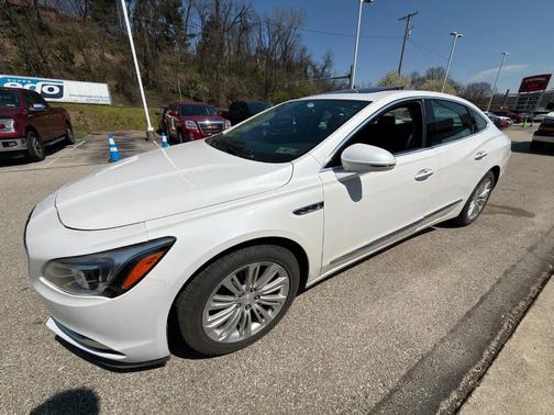 White Frost Tri-Coat 2018 Buick LaCrosse Essence
