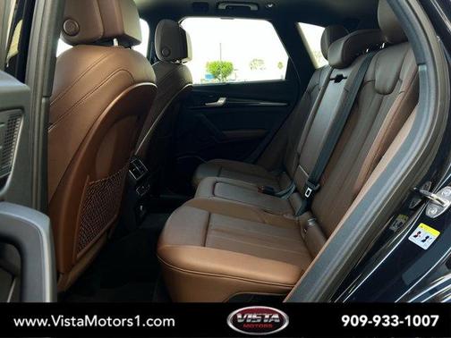 Moonlight Blue Metallic 2018 Audi Q5 2.0T Tech Premium
