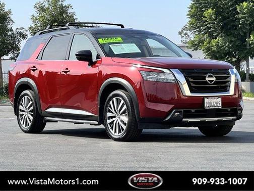 2022 Nissan Pathfinder Platinum