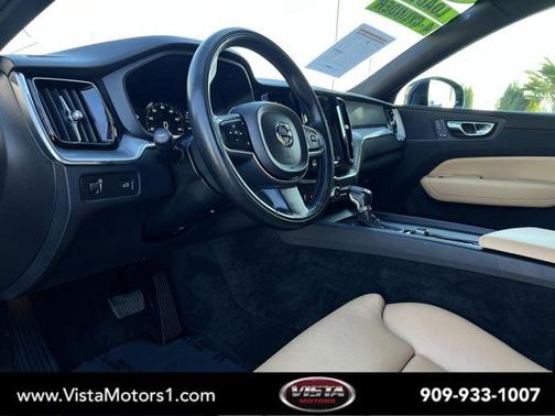2019 Volvo XC60 T5 Momentum