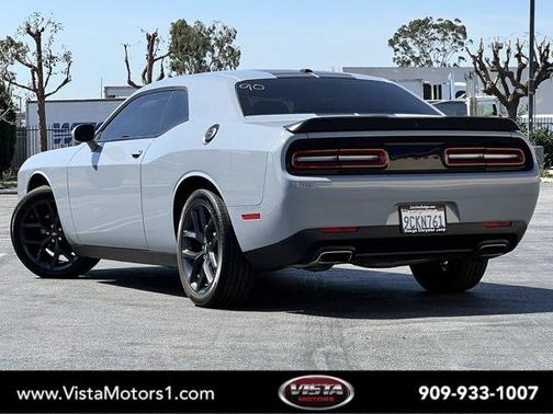 2022 Dodge Challenger SXT