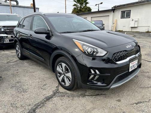 2022 Kia Niro LX
