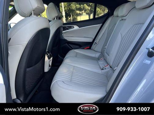 2022 Genesis G70 2.0T