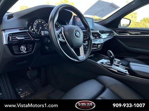 2019 BMW 530 i