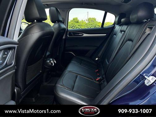 2018 Alfa Romeo Stelvio Sport