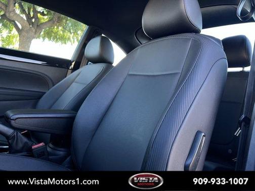 2016 Volkswagen Beetle 1.8T SE