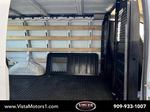Summit White 2019 Chevrolet Express 2500 Work Van
