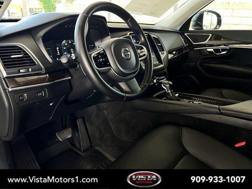 2019 Volvo XC90 T5 Momentum