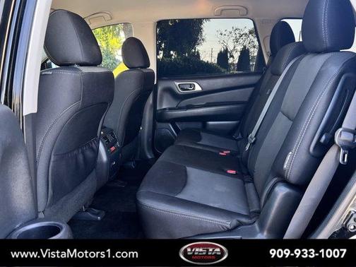 2019 Nissan Pathfinder S