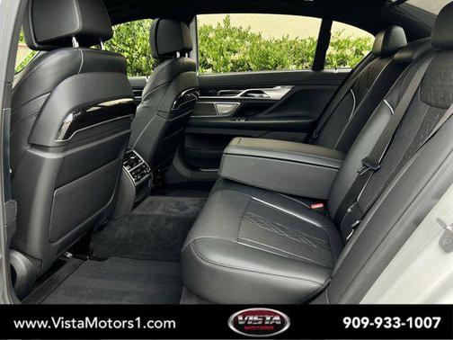 2021 BMW 750 i xDrive