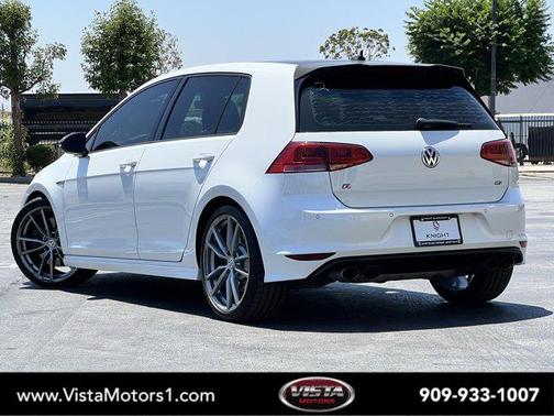 2017 Volkswagen Golf R 2.0T DSG
