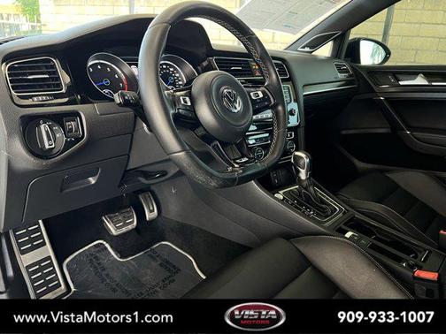 2017 Volkswagen Golf R 2.0T DSG