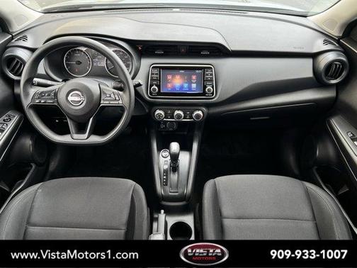 Gun Metallic 2024 Nissan Kicks S