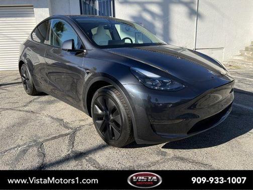 2025 Tesla Model Y Long Range