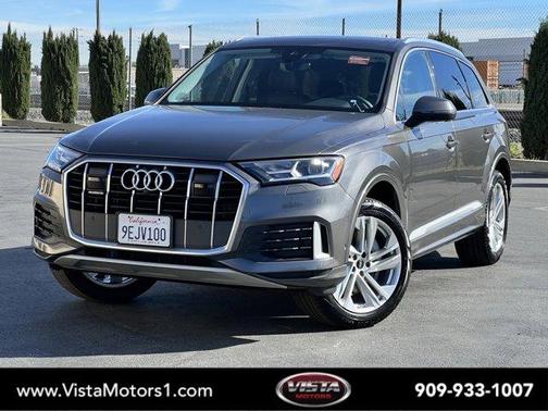 2023 Audi Q7 45 Premium Plus