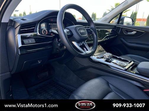 2023 Audi Q7 45 Premium Plus