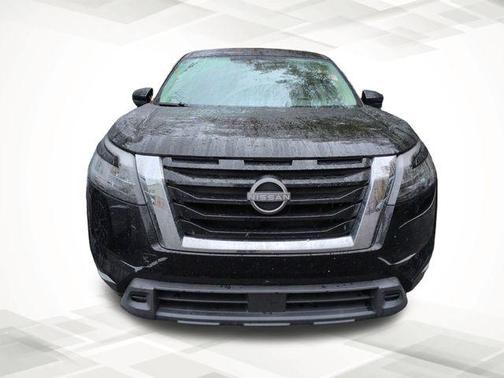 2023 Nissan Pathfinder SV