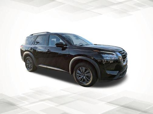 2023 Nissan Pathfinder SV