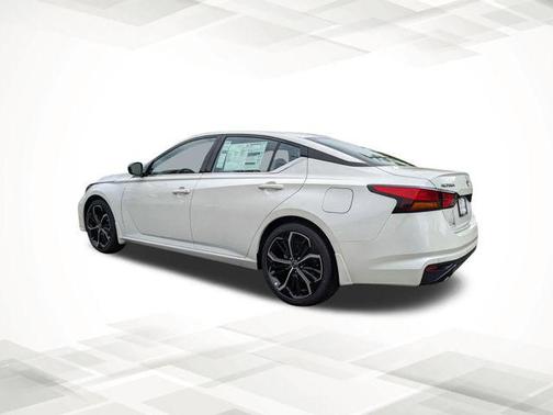 2025 Nissan Altima SR FWD