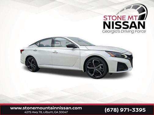 2025 Nissan Altima SR FWD