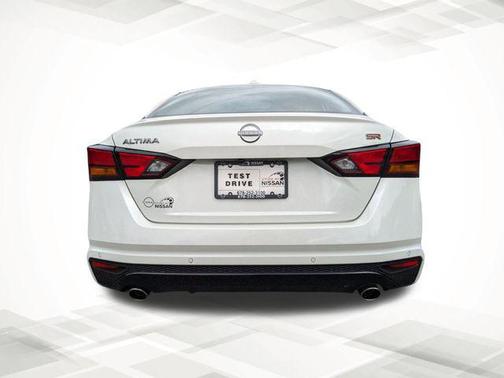 2025 Nissan Altima SR FWD