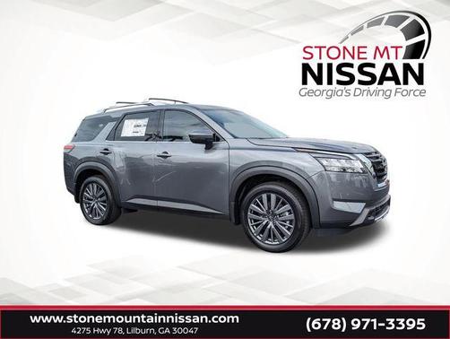 2025 Nissan Pathfinder SL FWD