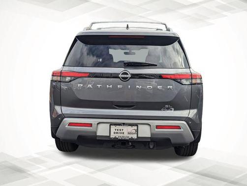2025 Nissan Pathfinder SL FWD