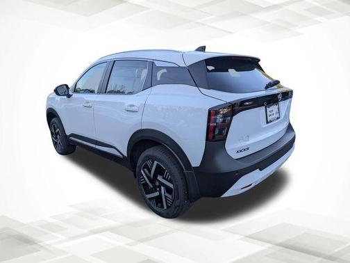 Fresh Powder 2026 Nissan Kicks SV