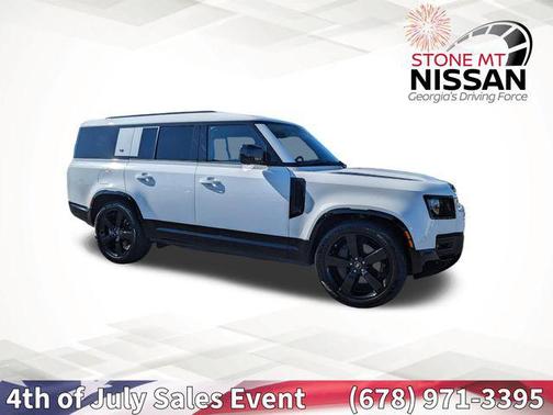 2024 Land Rover Defender 130 P400 X-Dynamic SE
