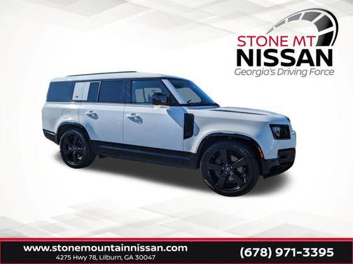 2024 Land Rover Defender 130 P400 X-Dynamic SE