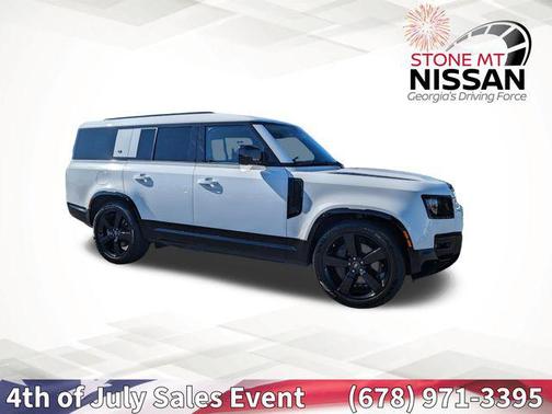 2024 Land Rover Defender 130 P400 X-Dynamic SE