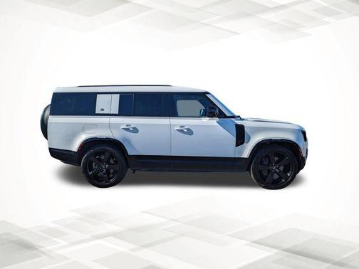 2024 Land Rover Defender 130 P400 X-Dynamic SE