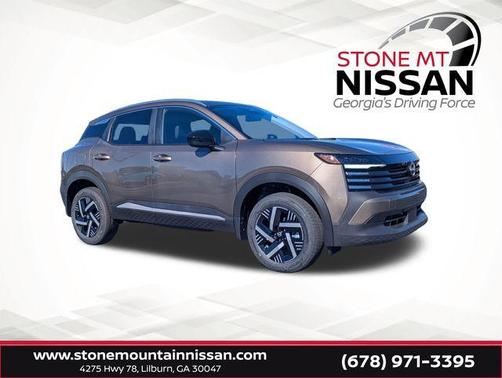 Canyon Bronze M 2026 Nissan Kicks SV