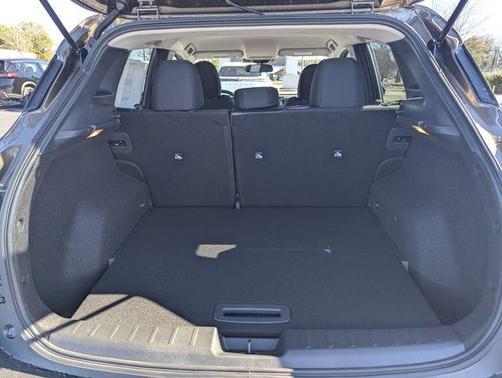 Canyon Bronze M 2026 Nissan Kicks SV