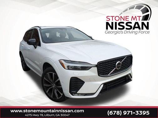 2023 Volvo XC60 B5 Plus Dark Theme