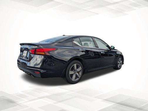 2022 Nissan Altima 2.5 SL