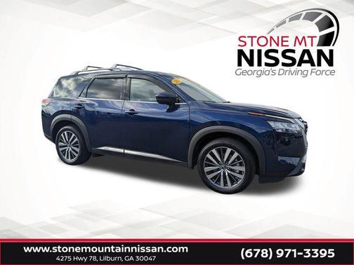 2022 Nissan Pathfinder Platinum 2WD
