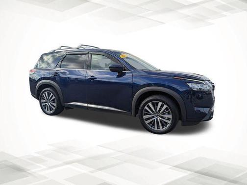 2022 Nissan Pathfinder Platinum 2WD