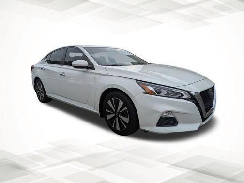 2021 Nissan Altima 2.5 SV