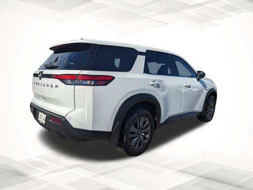 2024 Nissan Pathfinder S FWD